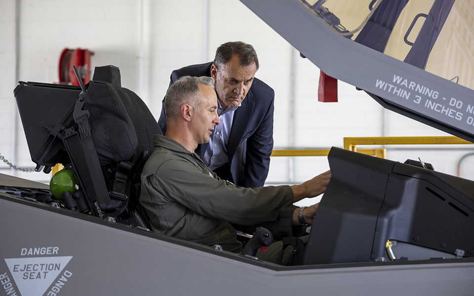 Στις εγκαταστάσεις της Lockheed Martin για τα F-35 ο Νίκος Παναγιωτόπουλος-1