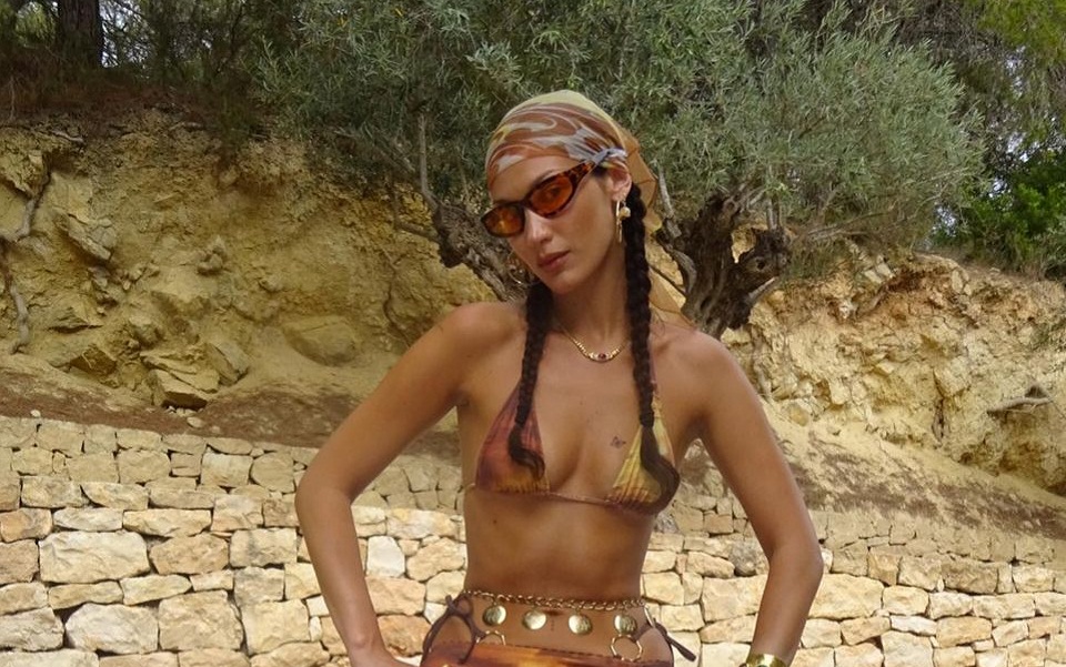 61-τρόποι-να-φορέσετε-το-φουλάρι-στα-μαλ-561939397