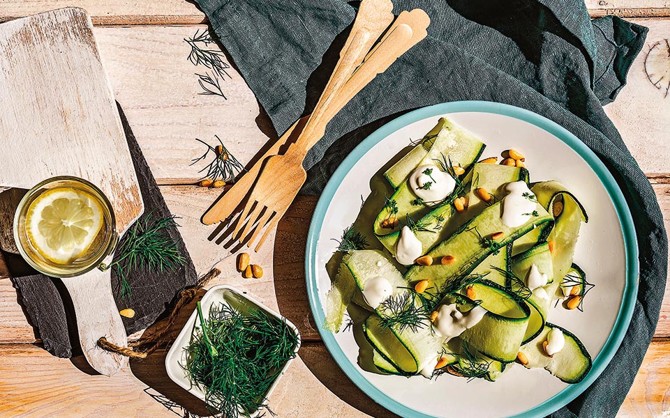 καλοκαιρινές-απολαύσεις-και-μια-συντ-561936298