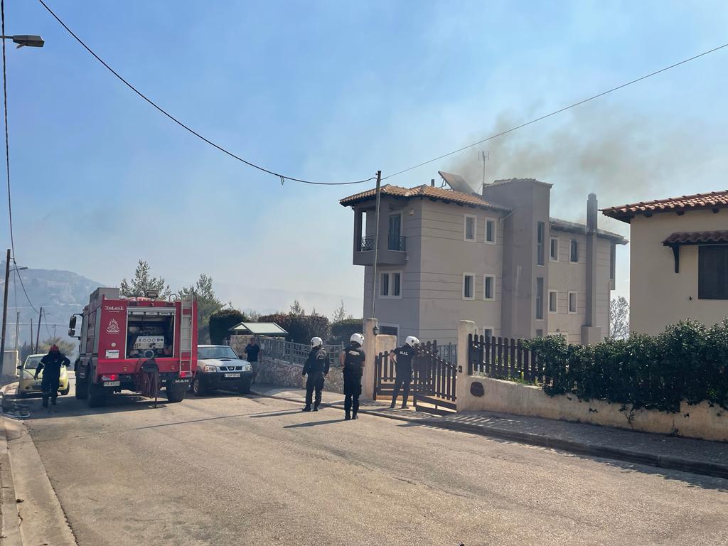 Φωτιά στην Πεντέλη: Η «Κ» στο πύρινο μέτωπο (φωτογραφίες, βίντεο)-4