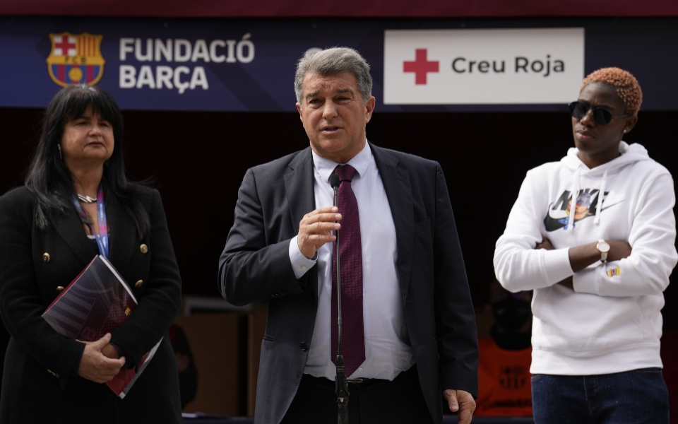 λαπόρτα-θέλουμε-ο-μέσι-να-κλείσει-την-561978757