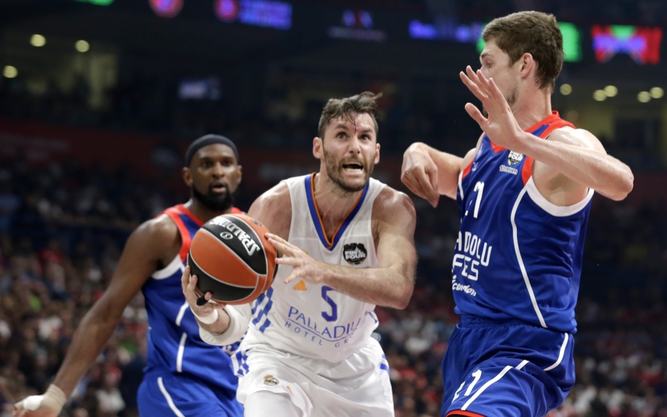 ρεάλ-μαδρίτης-ανανέωσε-ο-ρούντι-φερνά-561952789