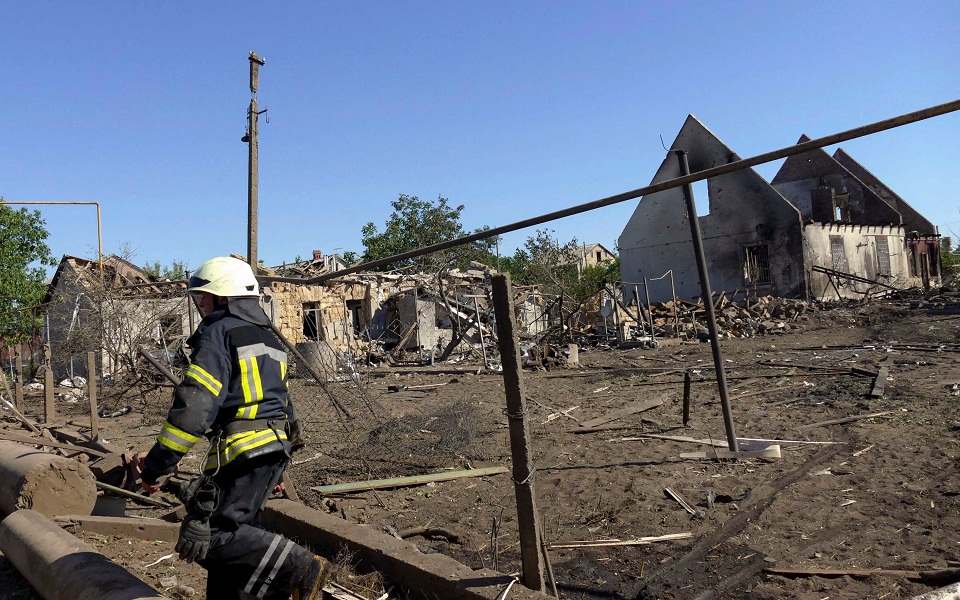 ουκρανία-καταστροφή-αποθήκης-ευρω-αμ-561963733