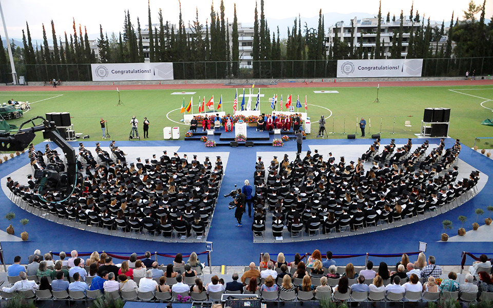 οι-απόφοιτοι-του-pierce-the-american-college-of-greece-αποχαιρετο-561952621