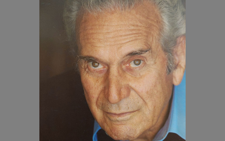 ο-αιωνόβιος-κύριος-μάνος-ζαχαρίας-561947236