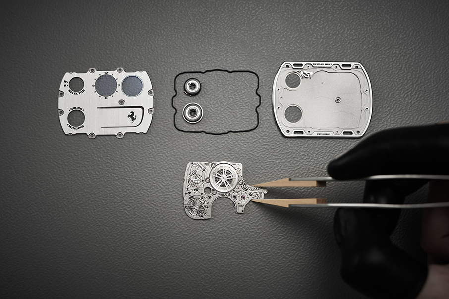 Η Richard Mille κατασκεύασε το λεπτότερο ρολόι στον κόσμο για την Ferrari-4