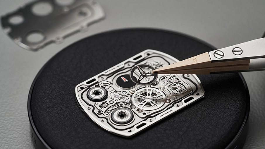 Η Richard Mille κατασκεύασε το λεπτότερο ρολόι στον κόσμο για την Ferrari-6