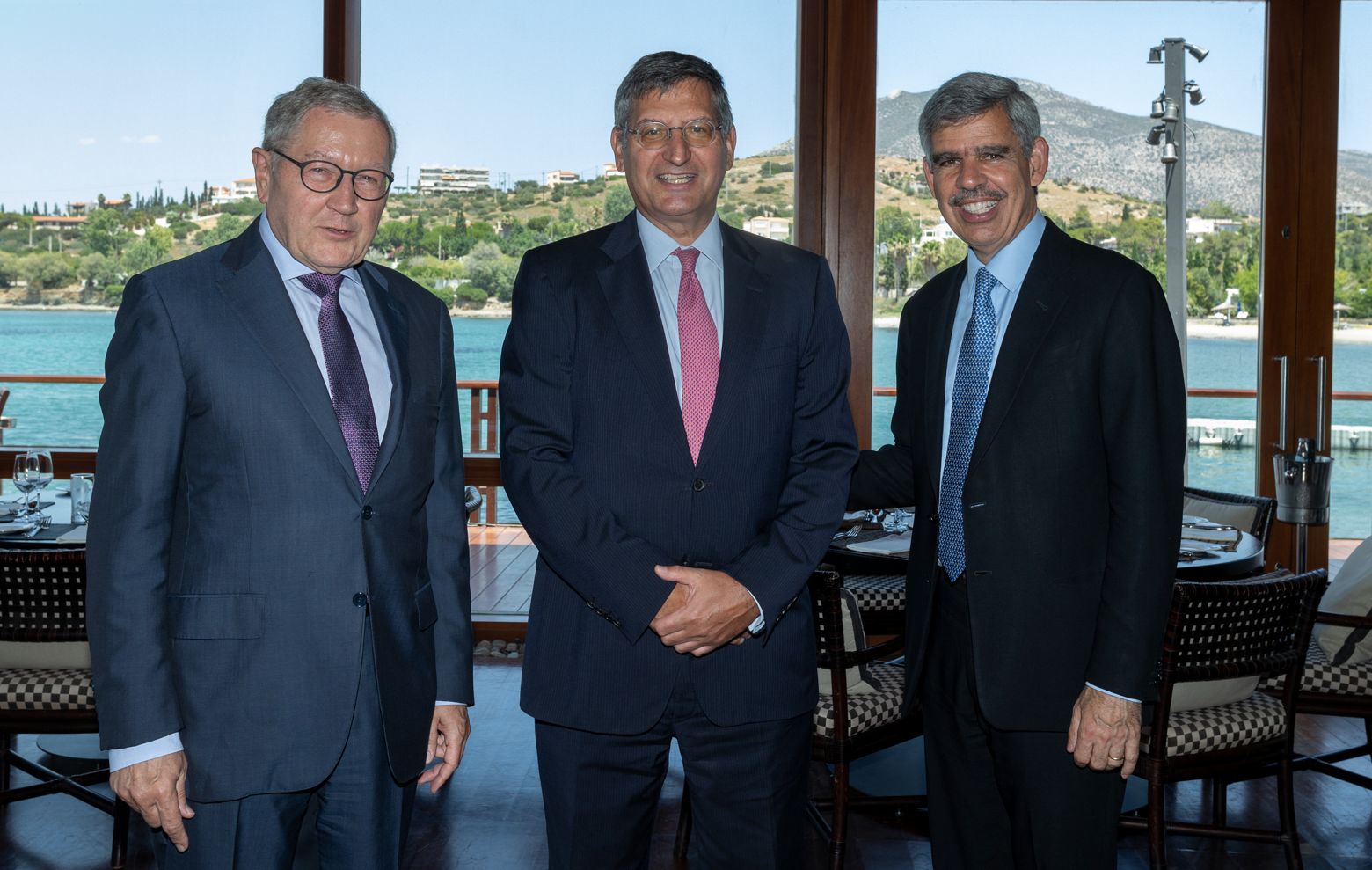 ανθεκτική-έναντι-της-νέας-κρίσης-η-ελλ-561946654