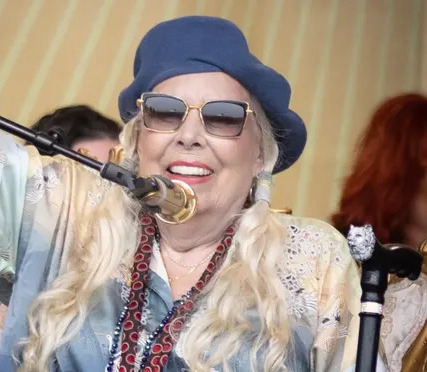 Πρόσωπα της Τετάρτης-2