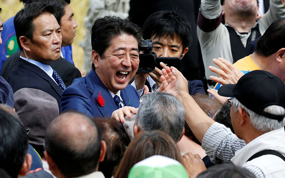 Ποιος ήταν ο Σίνζο Άμπε – Η «κληρονομιά» που αφήνει πίσω του-5