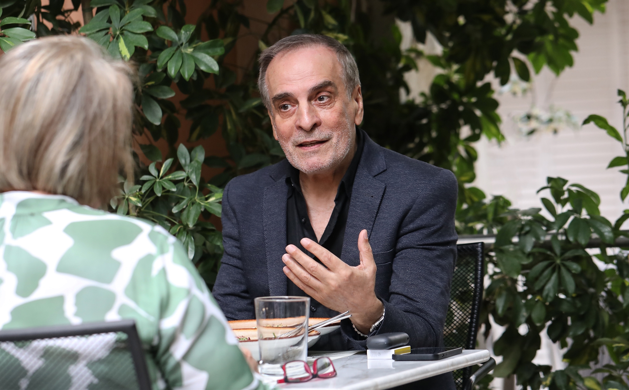 Νίκος Καλτσάς: Η ευτυχία των μικρών συγκινήσεων-1