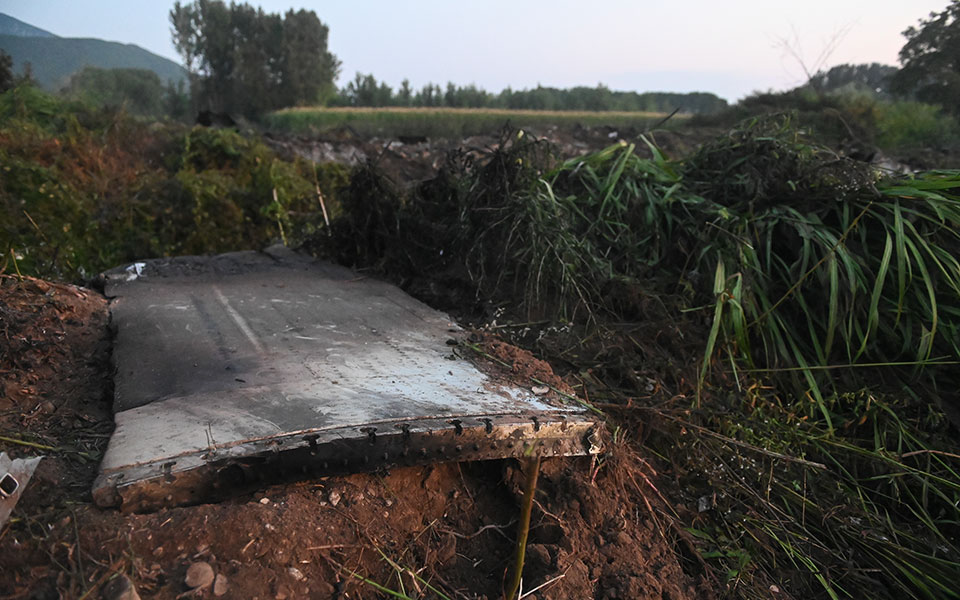 Πτώση Αντόνοφ στην Καβάλα: Ειδικός λόχος Πυρηνικής- Βιολογικής- Χημικής Άμυνας στο σημείο-4
