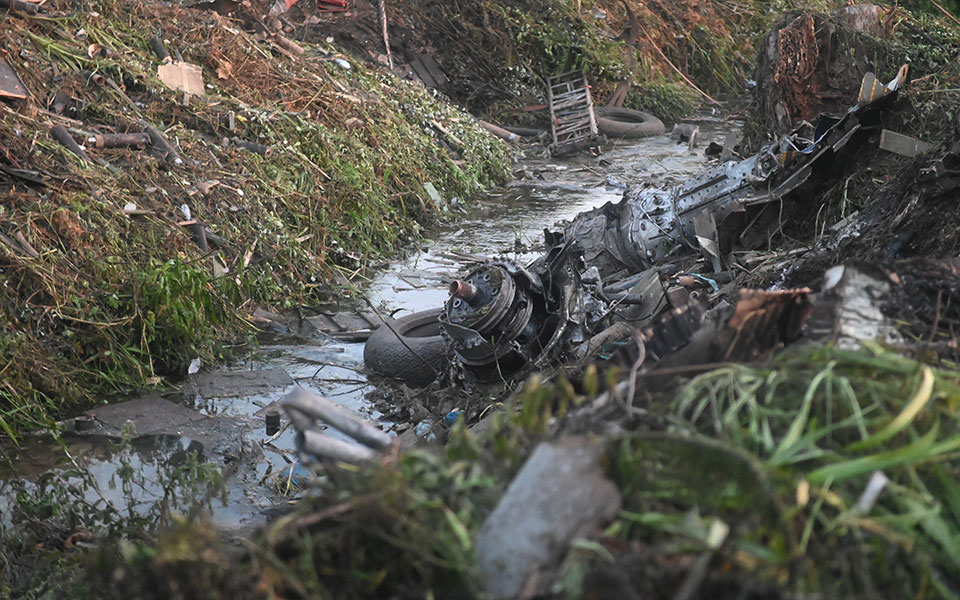 Πυροσβεστική για πτώση Αντόνοφ στην Καβάλα: Δεν εντοπίστηκαν επικίνδυνα υλικά – Ανασύρθηκαν τρεις σοροί-2