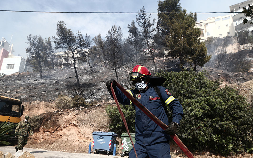 φωτιά-τώρα-στις-πόρτες-αχαΐας-εκκεν-561939523