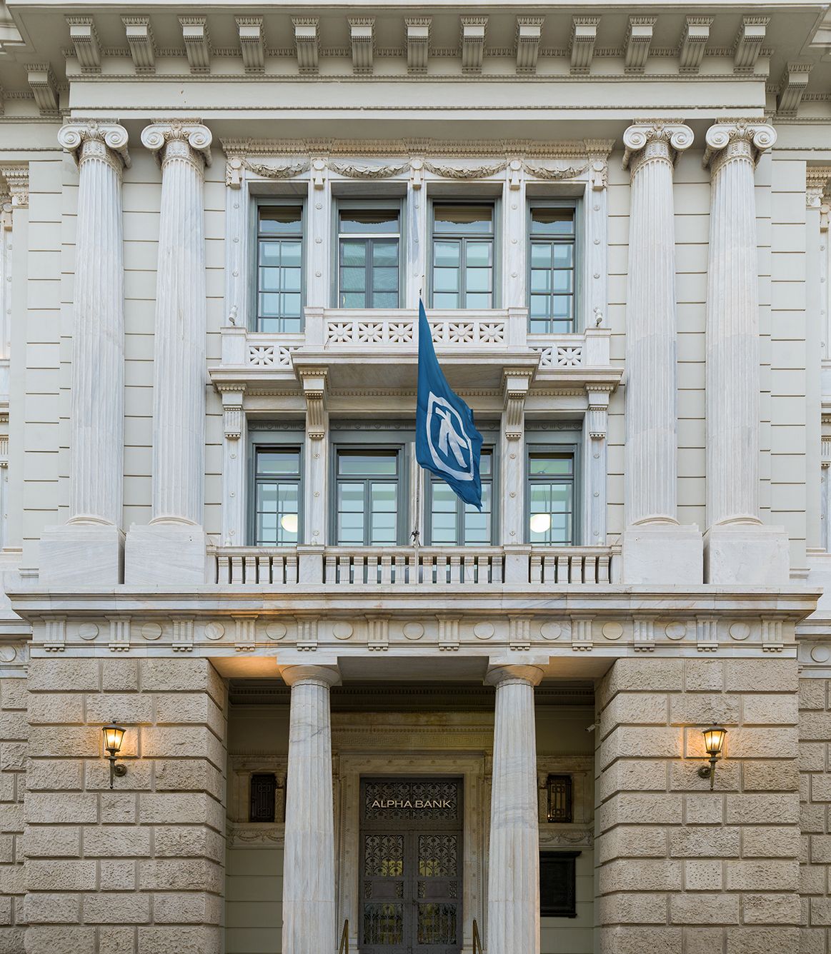 νέος-παίκτης-στην-αγορά-επαγγελματικ-561968350