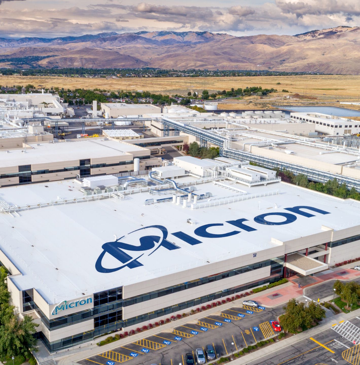 σημάδια-μείωσης-της-ζήτησης-για-ημιαγ-561955720