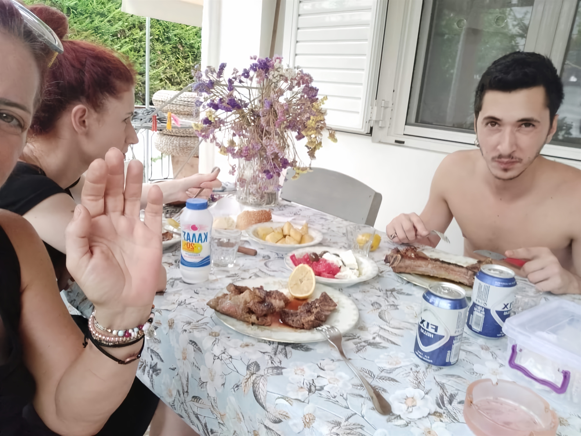 Μαμά, εγκαταλείπω, είπε, και έσβησε-2