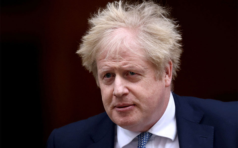 υψηλό-το-πολιτικό-κόστος-της-συγγνώμ-561946954