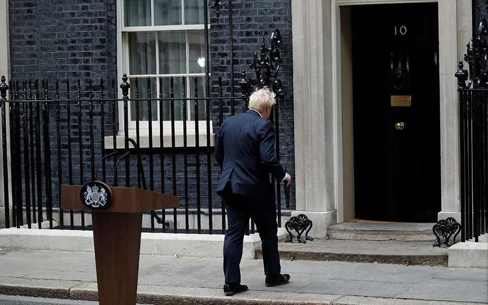 Μπόρις Τζόνσον: Οι 5 «πληγές» που οδήγησαν στην πτώση του-1