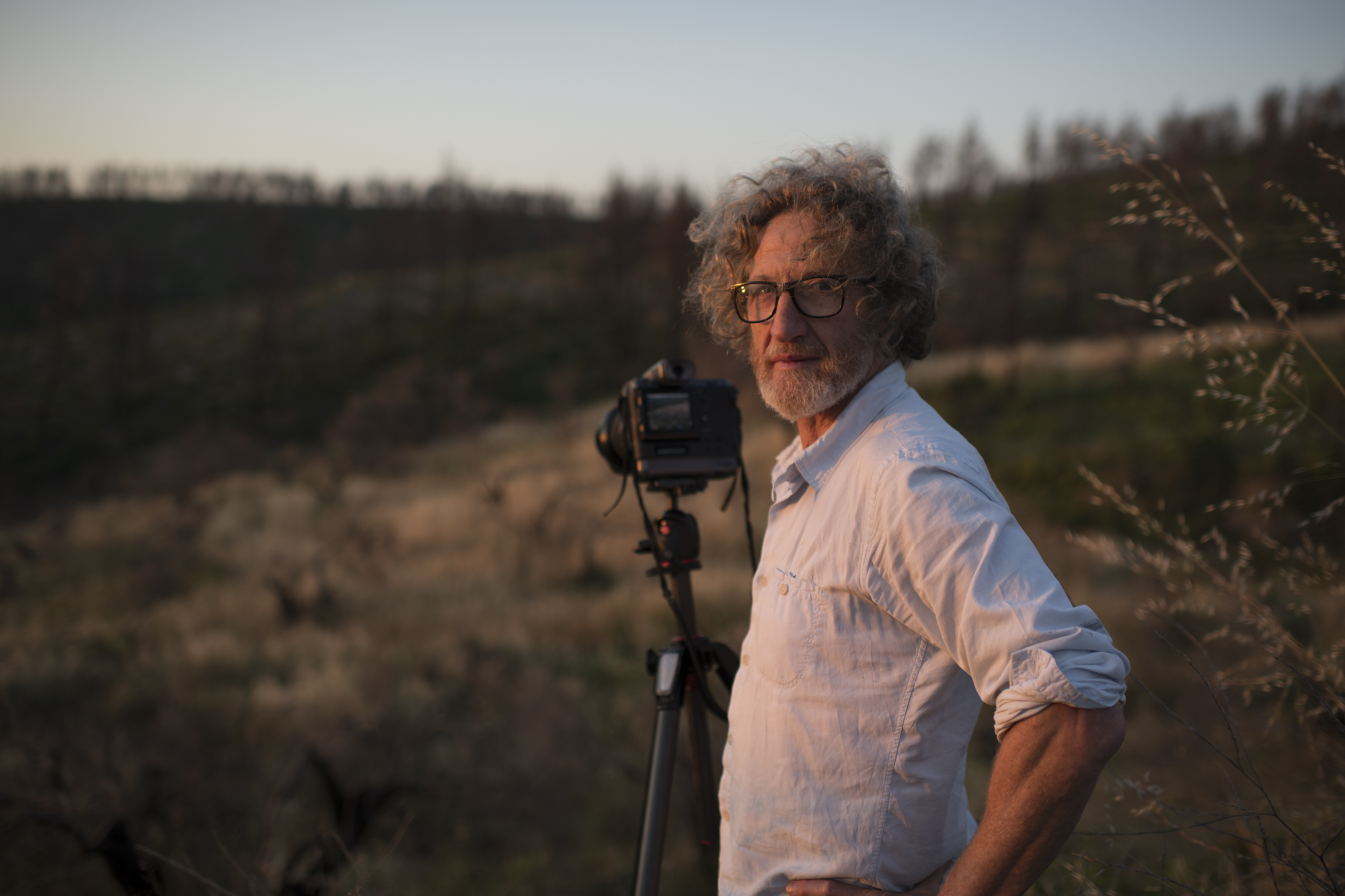 Ο φωτογράφος Γκίντιον Μέντελ στην «Κ»: Παρτιζάνος, με «όπλο» τον φακό-1