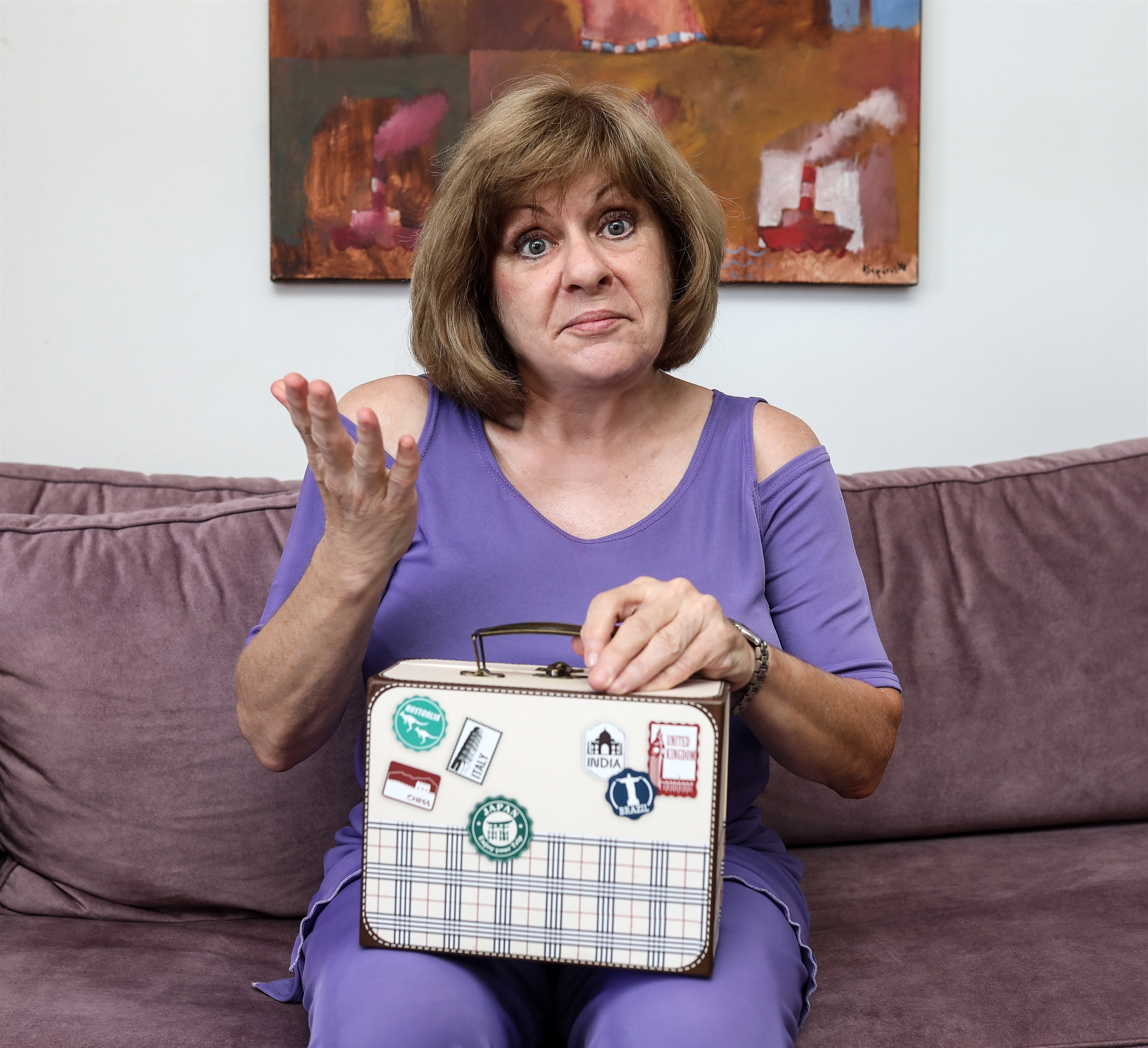 εγώ-έφτασα-η-βαλίτσα-μου-όχι-561959773