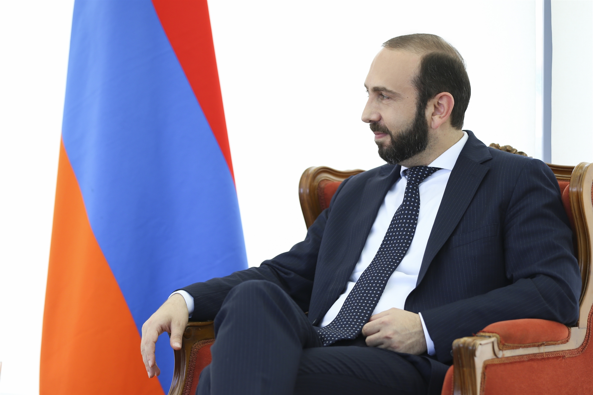 αρ-μιρζογιάν-στην-κ-να-αναβαθμίσουμ-561946189