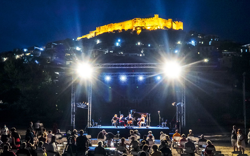 από-τη-νάξο-έως-την-καλαμάτα-15-φεστιβάλ-561962203