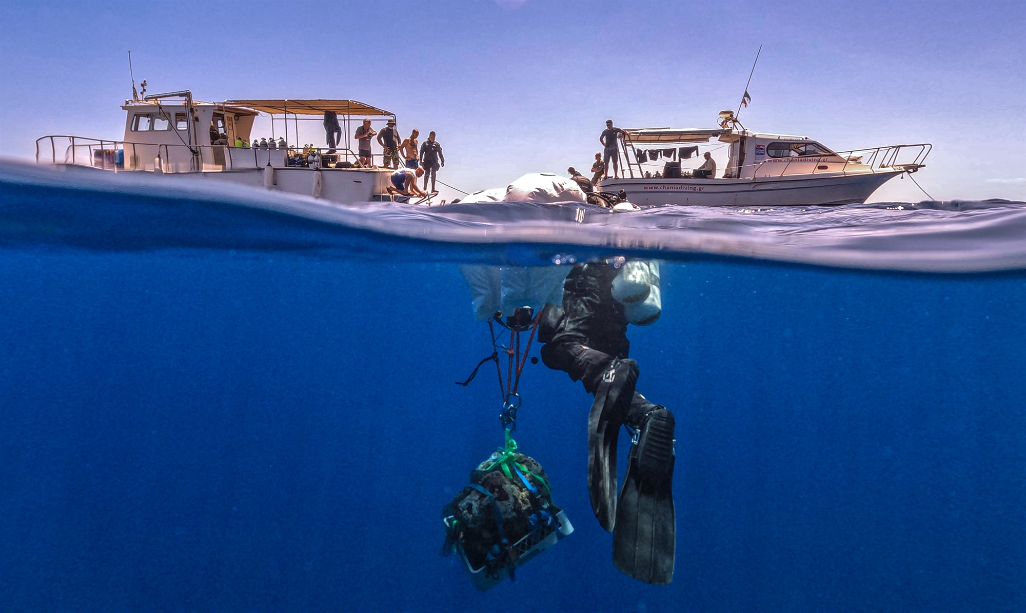 Διαβάστε στην «Καθημερινή της Κυριακής»-4