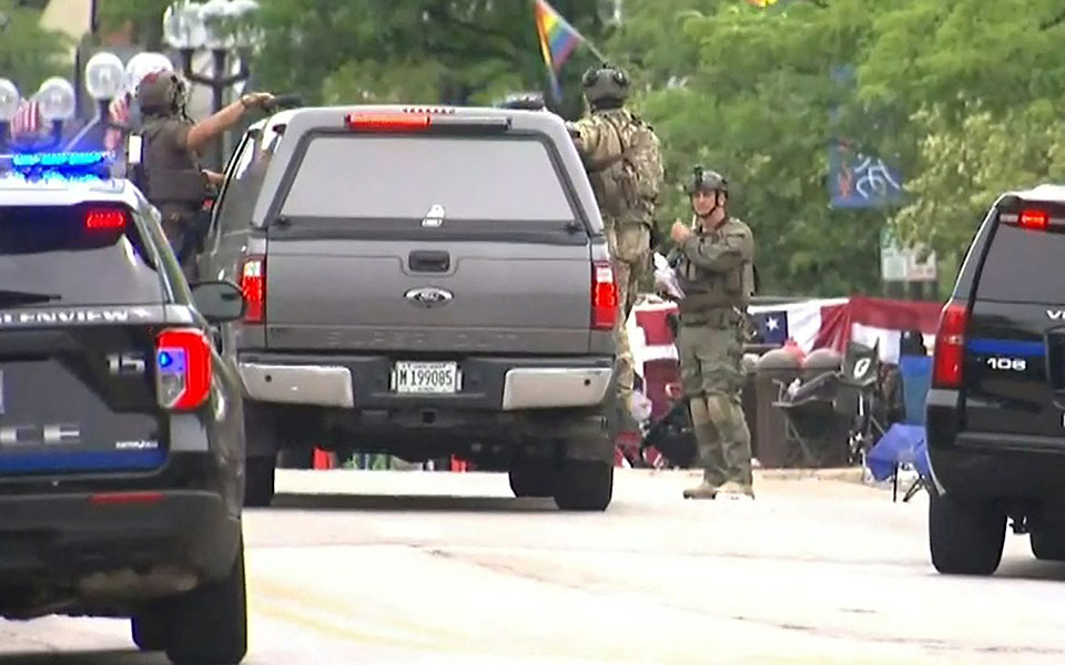 Σικάγο: Πυροβολισμοί στην παρέλαση για την 4η Ιουλίου (βίντεο)-2