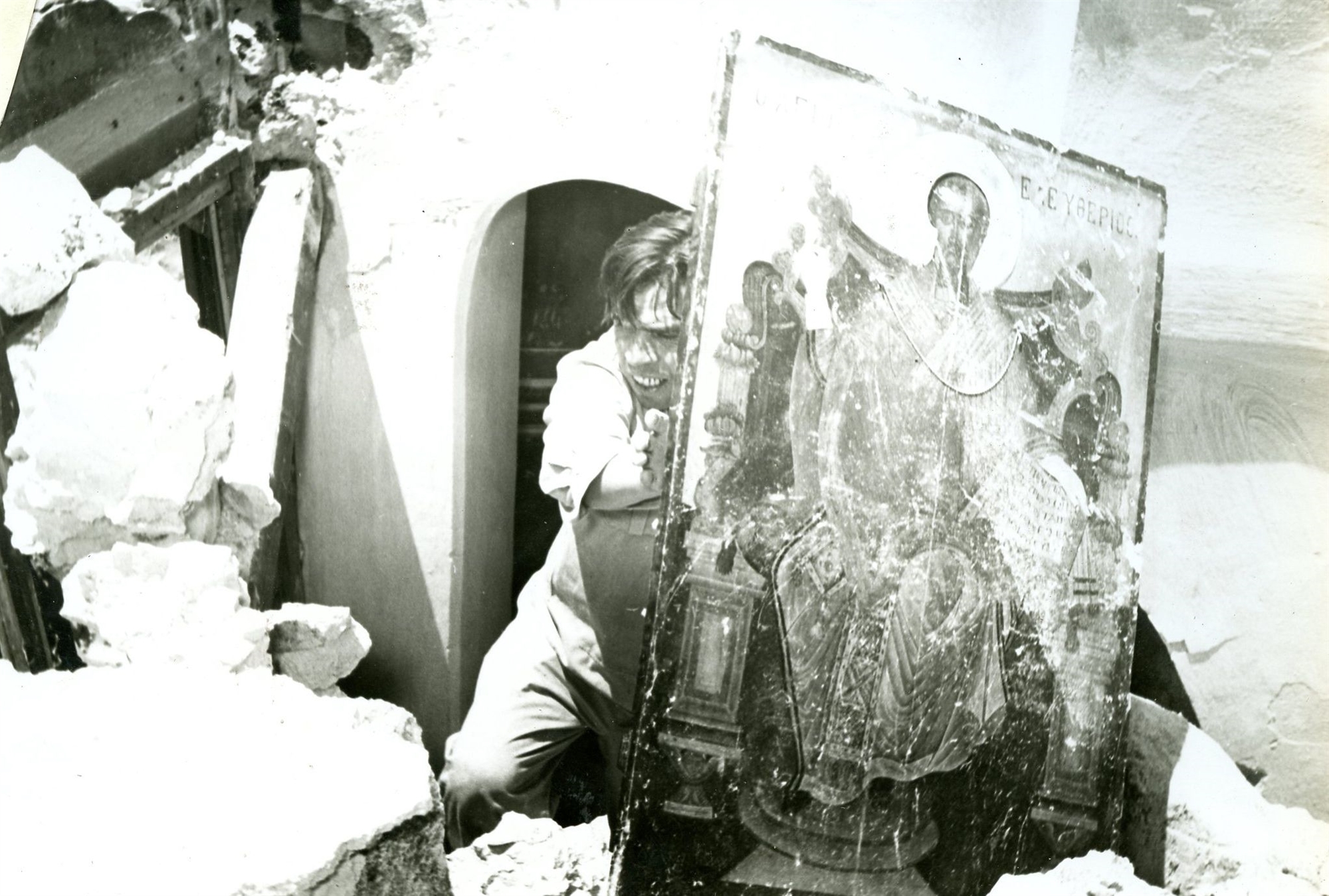 Εξήντα έξι χρόνια πριν, στην πολύπαθη Σαντορίνη του σεισμού-2