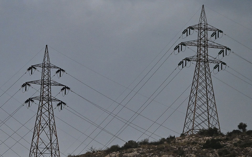 σε-1-000-προσλήψεις-και-επενδύσεις-280-εκατ-π-561938740