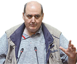 «Παιδιά» που κρατούν ομήρους-1