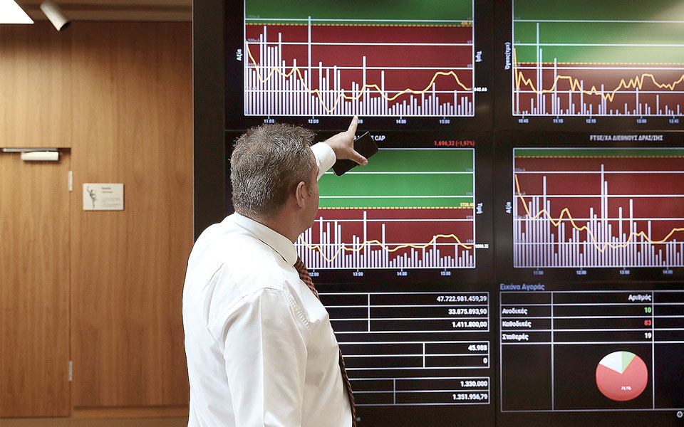 στο-τέλος-της-συνεδρίασης-γύρισε-σε-θε-561965356