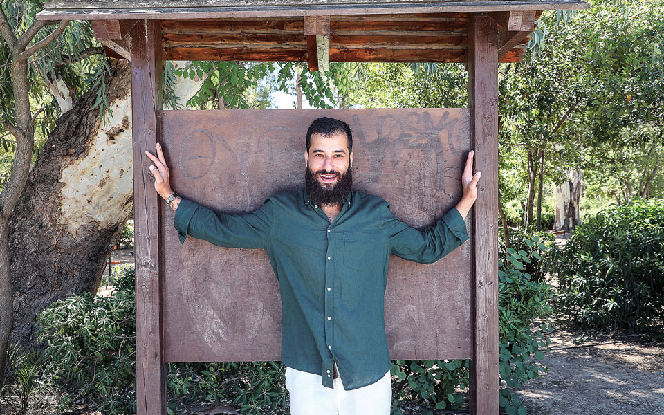 δεν-έκλαψε-για-να-μη-νιώσω-αδύναμος-561973711