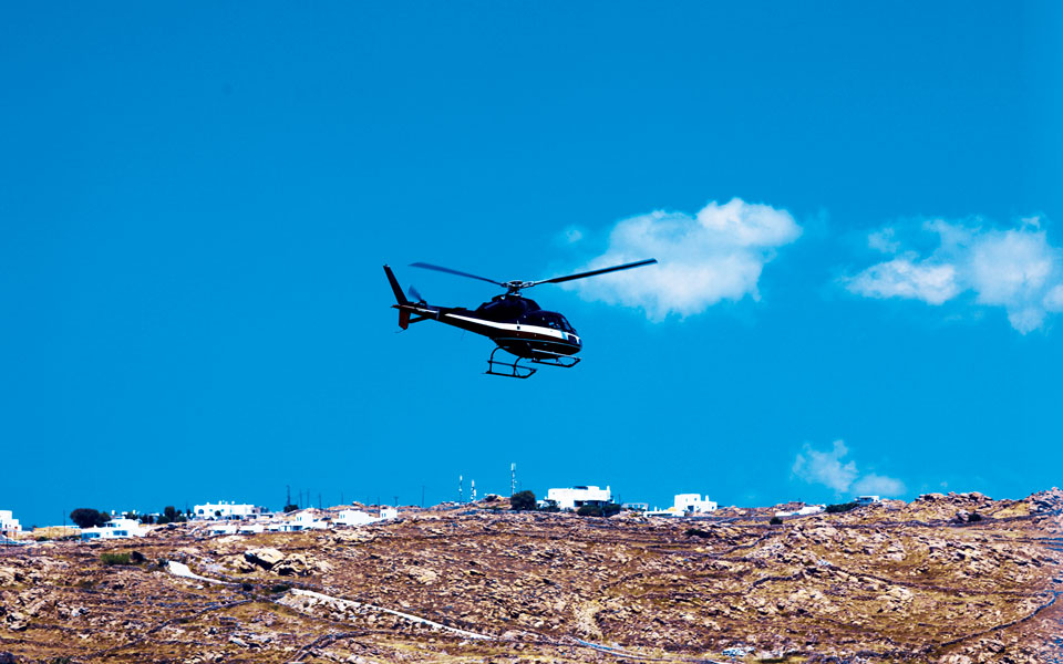 Δυστύχημα με ελικόπτερο στα Σπάτα: Τα ερωτήματα μιας τραγωδίας-1