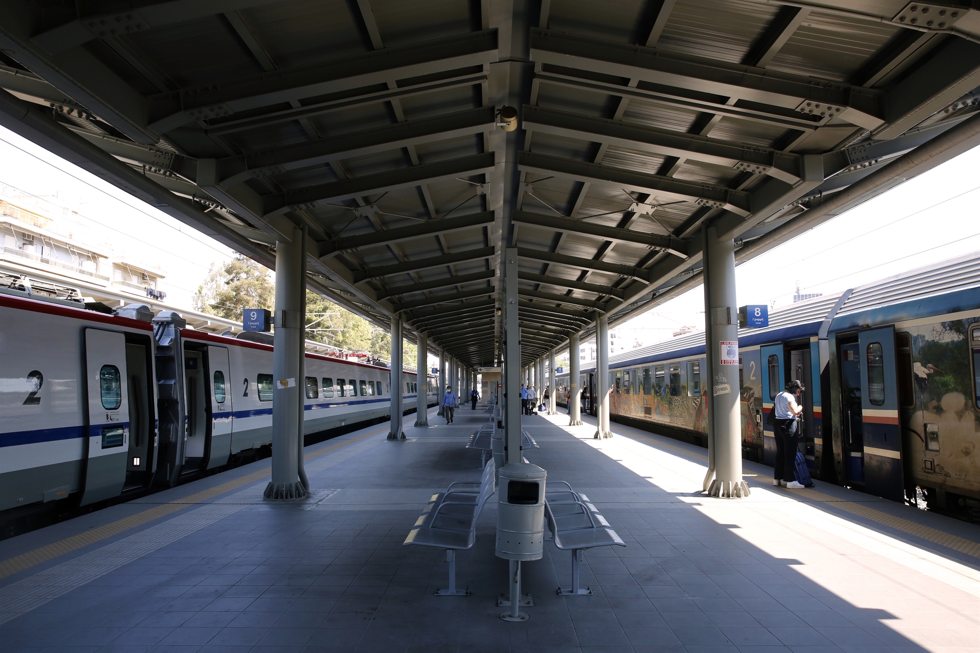 εργα-στον-κεντρικό-σιδηροδρομικό-στα-561954103