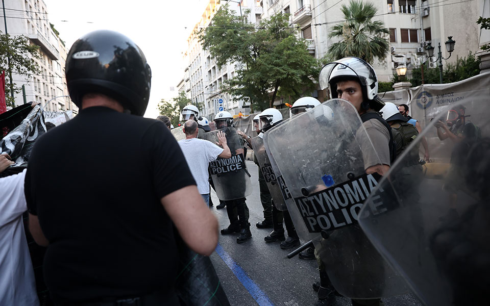 Επεισόδια στο κέντρο της Αθήνας-1