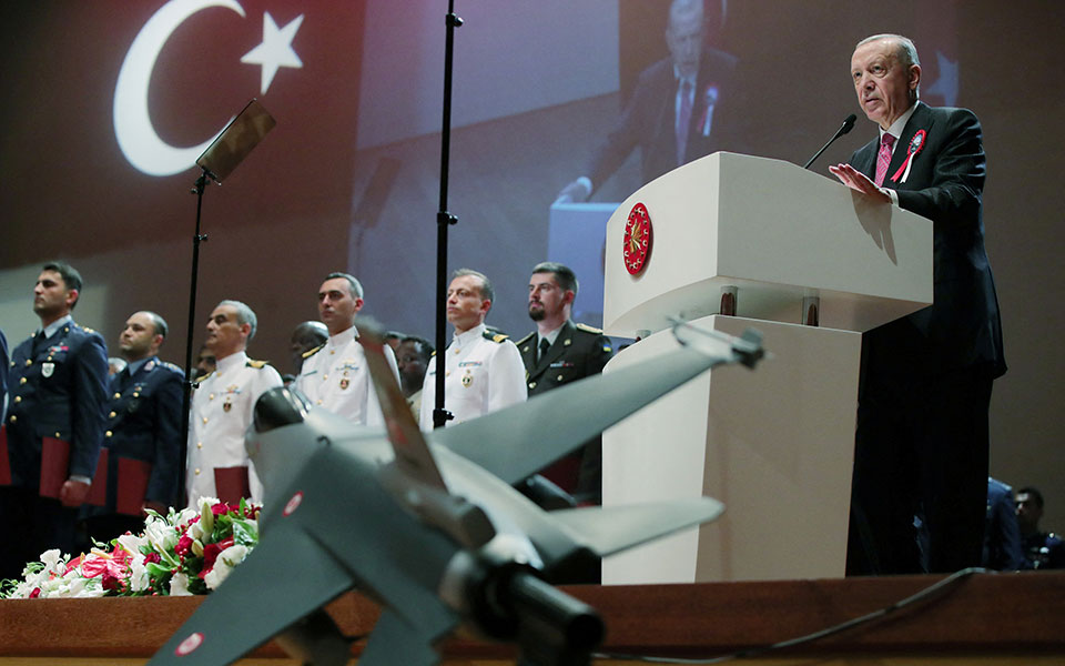 προκλητικός-ερντογάν-κατηγόρησε-την-561936664