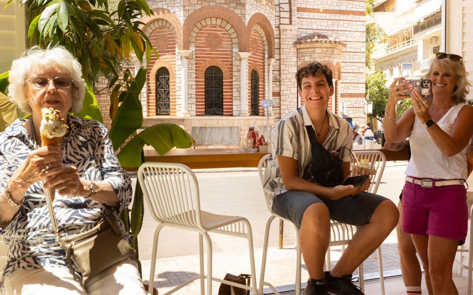 παγωτά-με-γεύση-ελληνικού-καλοκαιριο-561955033