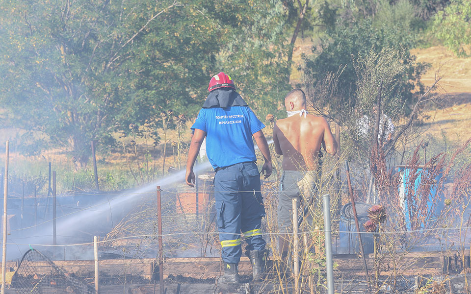 φωτιά-τώρα-στο-κορωπί-561962332