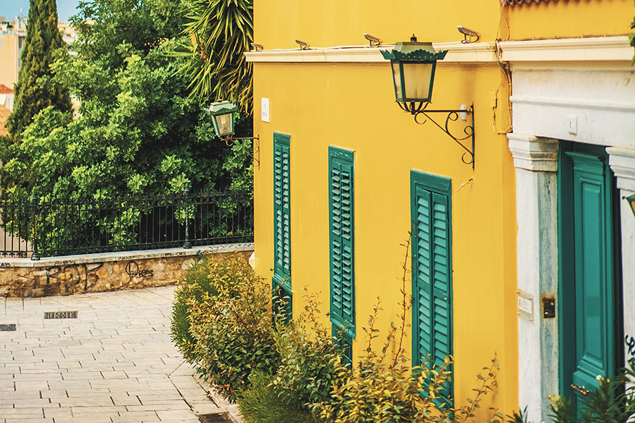 οι-γερμανοί-στην-πρώτη-θέση-ξένων-που-α-561941932