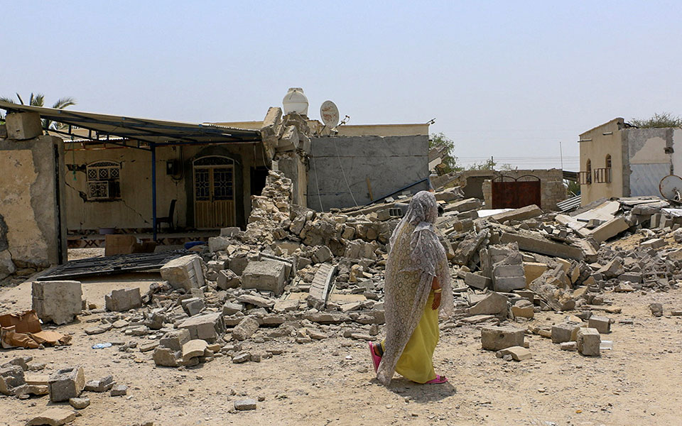 Ιράν: Πέντε νεκροί και 100 τραυματίες από σεισμούς στην επαρχία Χορμοζγκάν (εικόνες)-2