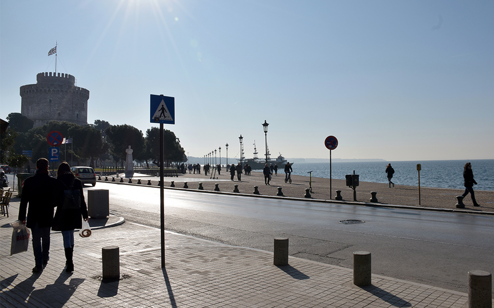 καιρός-μικρή-πτώση-της-θερμοκρασίας-κ-561961738