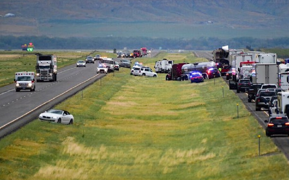 ηπα-καραμπόλα-με-έξι-νεκρούς-στη-μοντά-561961120