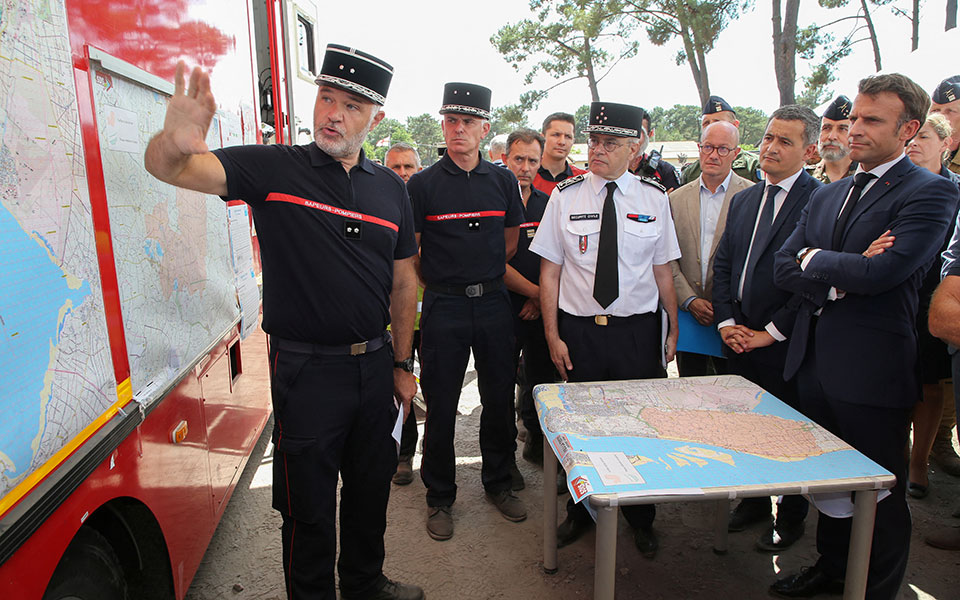 μακρόν-h-γαλλία-πρέπει-να-εξοπλιστεί-με-561966154