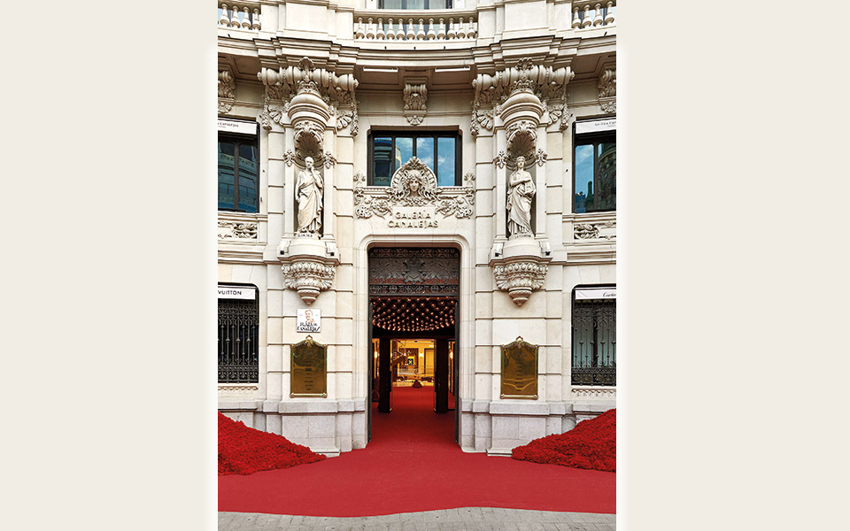 η-αναβίωση-της-αρ-ντεκό-στη-μαδρίτη-561942097