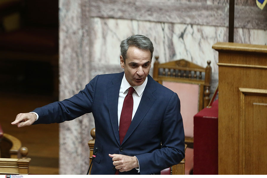 Μητσοτάκης – Τσίπρας: Αντιπαράθεση σε προεκλογικό φόντο-4