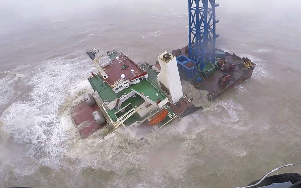 ναυάγιο-ανοιχτά-του-χονγκ-κονγκ-δεκάδ-561939154