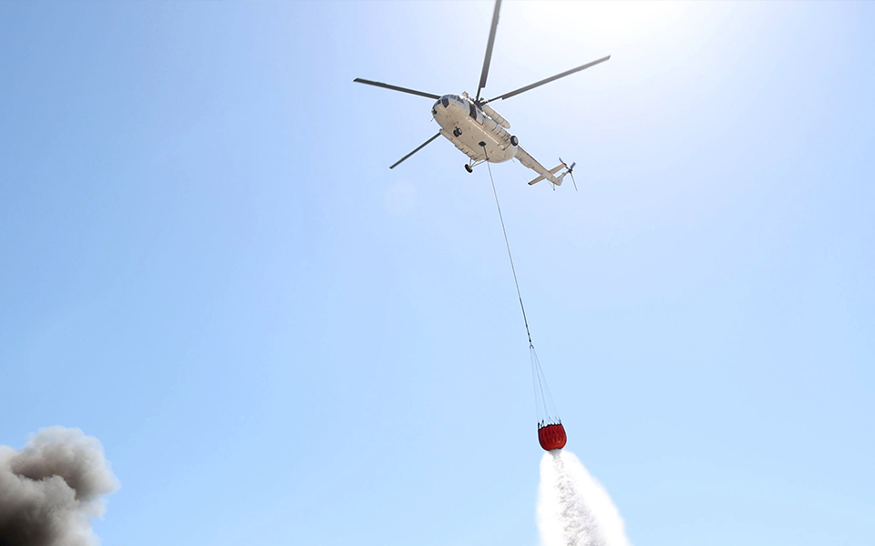 υπό-μερικό-έλεγχο-η-φωτιά-στο-ελληνικό-561960877
