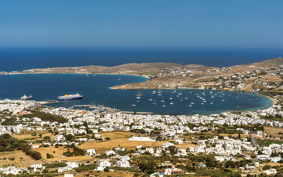 Πάρος: Κοσμοπολιτισμός, αυθεντικά χωριά και παραλίες για όλους-1